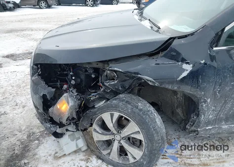 2021 Subaru Ascent Premium z USA, uszkodzony, nr VIN 4S4WMAFD4M3441774